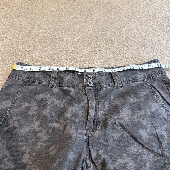 Nike ACG Pants Camo Cargo Capri Gray Ripstop Outdoors Athletic Camping Size 10 - Picture 4 of 12